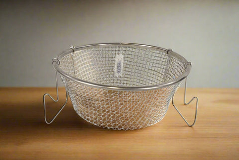 STRAINER W/HANDLE-LARGE